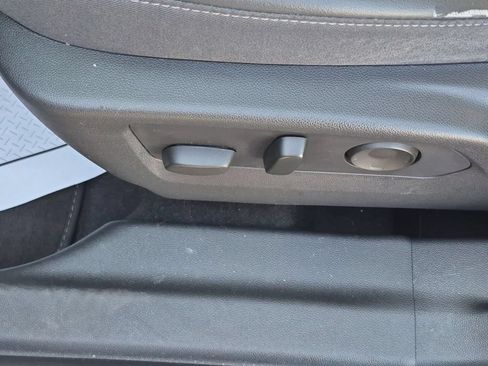 Certified 2021 Buick Envision Preferred FWD image 72