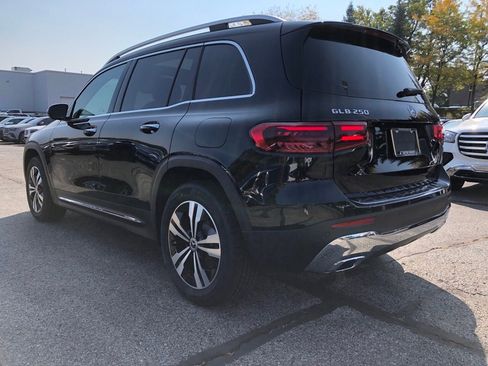 New 2026 Mercedes-Benz GLB 250 4MATIC image 4