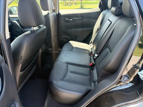 Used 2017 Nissan Rogue Sport SL w/ SL Premium Package AWD/4WD image 16