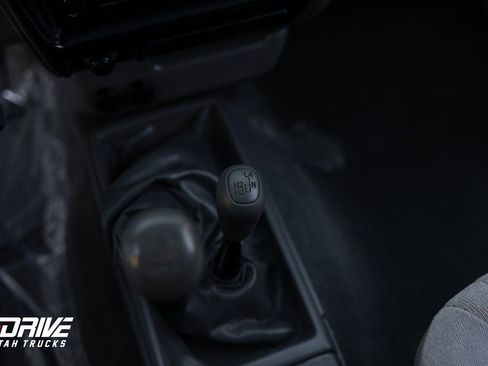 Used 2004 Toyota Tacoma 4x4 Xtracab V6 image 26