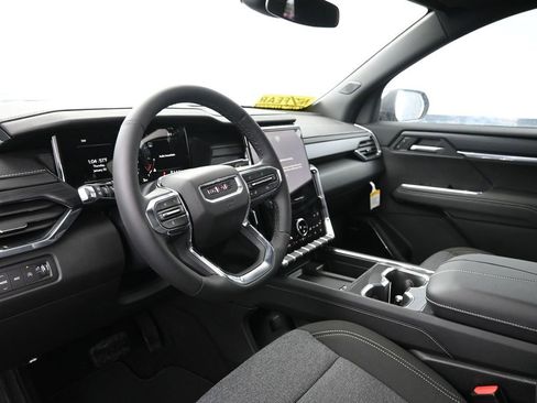 New 2025 GMC Acadia Elevation image 19