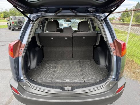 Used 2014 Toyota RAV4 LE FWD image 19