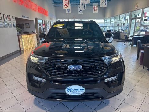 Used 2023 Ford Explorer ST-Line w/ Class IV Trailer Tow Package AWD/4WD image 2
