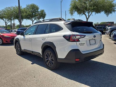 Used 2025 Subaru Outback Onyx Edition AWD/4WD image 6