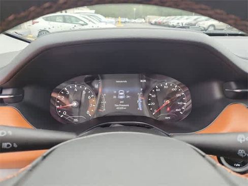 Used 2022 Jeep Compass Limited image 28