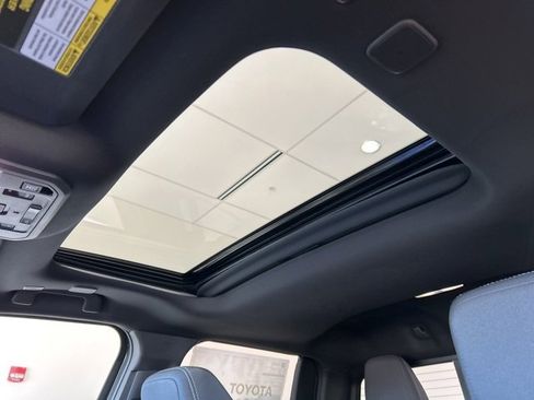 New 2025 Toyota Tacoma TRD Off-Road image 14