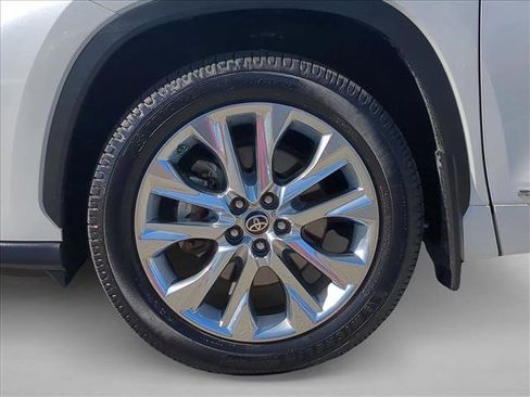 Certified 2020 Toyota Highlander Limited image 26