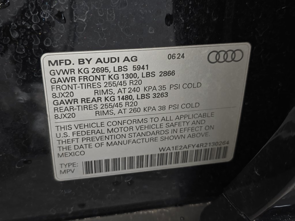 Certified 2024 Audi Q5 e Premium Plus w/ Premium Plus Package AWD/4WD image 32