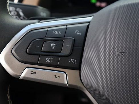 New 2026 Volkswagen Atlas SE image 21