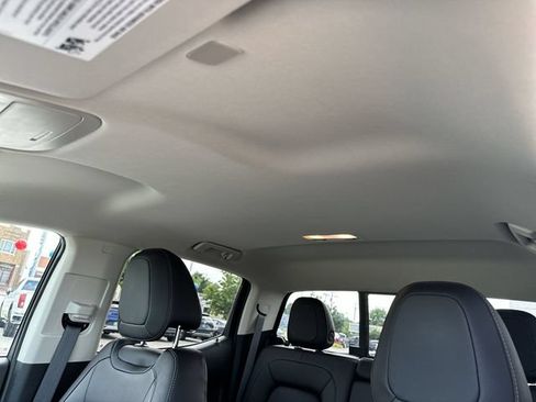 Certified 2022 GMC Canyon Elevation w/ Elevation Premium Package AWD/4WD image 18