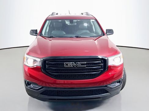 Used 2019 GMC Acadia SLT w/ Black Edition image 2