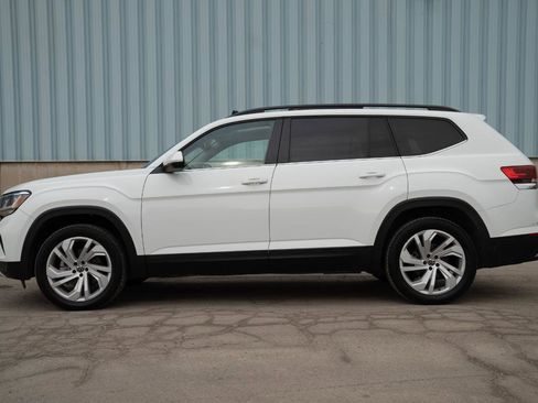 Used 2023 Volkswagen Atlas SE w/ Panoramic Sunroof Package image 6