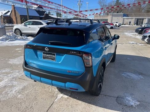 Used 2025 Nissan Kicks SR image 7