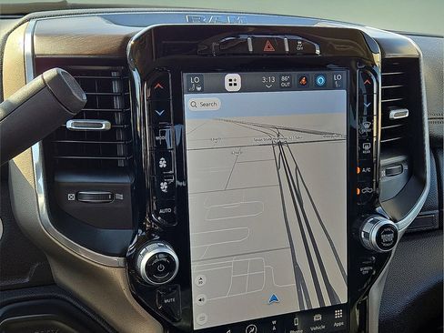 Used 2024 RAM 3500 Laramie image 27