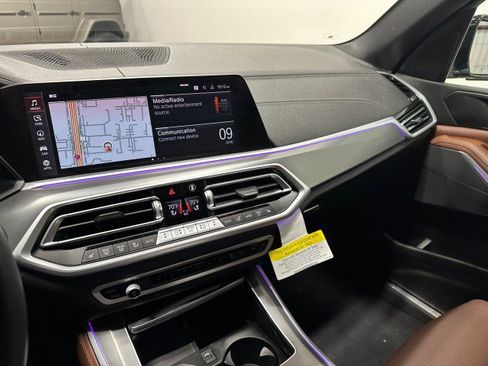 Used 2023 BMW X5 sDrive40i w/ Climate Comfort Package RWD image 40