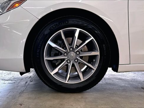 Used 2018 Acura TLX FWD image 36