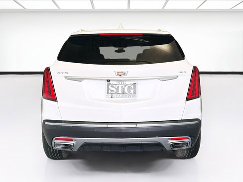 Used 2021 Cadillac XT5 Premium Luxury FWD image 5
