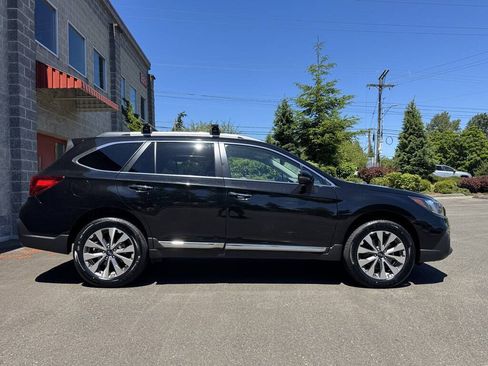 Used 2019 Subaru Outback 2.5i Touring w/ Popular Package #3A AWD/4WD image 2