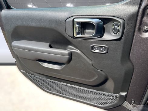 New 2025 Jeep Wrangler Sport S image 27