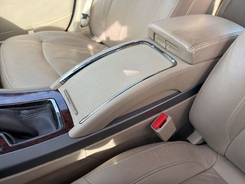 Used 2012 Buick LaCrosse Premium image 18