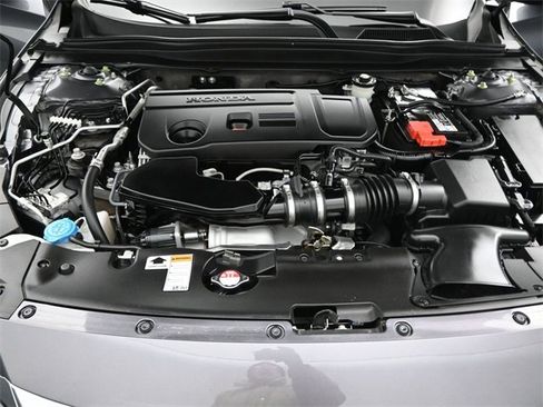 Used 2022 Honda Accord Touring image 40