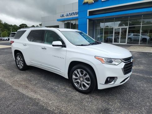 Used 2019 Chevrolet Traverse Premier w/ Driver Confidence II Package image 5