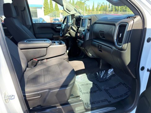 Used 2021 Chevrolet Silverado 1500 RST w/ Z71 Off-Road Package image 11