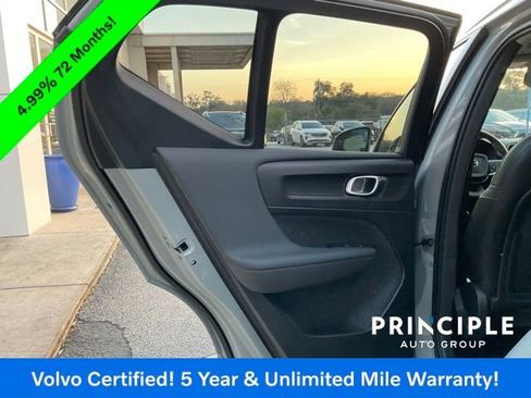 Certified 2025 Volvo XC40 B5 Core image 25