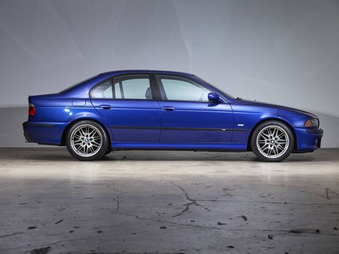 Used 2002 BMW M5 RWD image 4