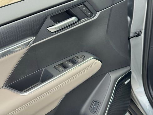 New 2026 GMC Acadia Elevation w/ Elevation Premium Package image 18