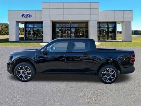 New 2026 Ford Maverick Lariat w/ 4K Tow Package AWD/4WD image 7