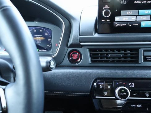 Used 2023 Honda Pilot Elite image 27