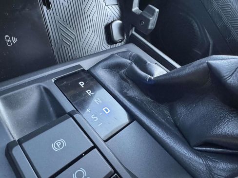 Used 2024 Toyota Tacoma SR5 image 38