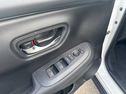 Used 2023 Honda HR-V LX image 22
