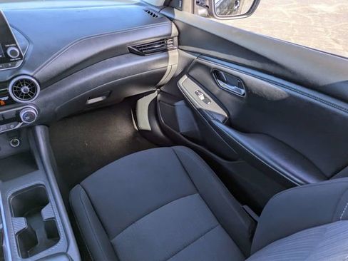 Used 2022 Nissan Sentra SV image 14
