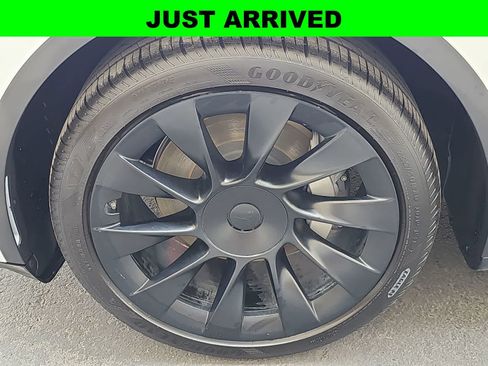Used 2021 Tesla Model Y Long Range AWD/4WD image 12