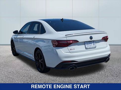 Certified 2022 Volkswagen Jetta GLI Autobahn FWD image 3