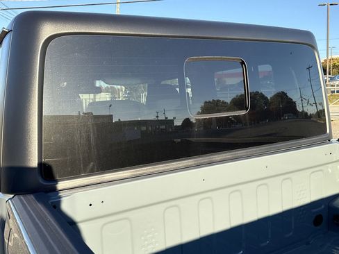 New 2026 Jeep Gladiator Sport image 21