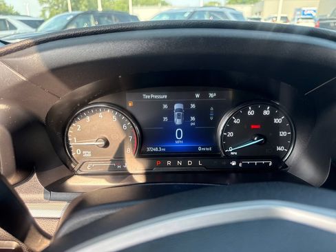 Used 2023 Ford Explorer XLT w/ Equipment Group 202A AWD/4WD image 34