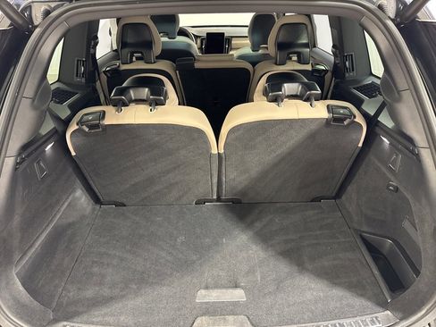 Used 2025 Volvo XC90 B6 Plus image 30