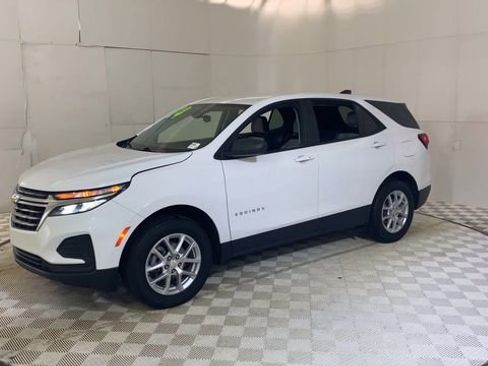 Used 2024 Chevrolet Equinox LS w/ LS Convenience Package AWD/4WD image 7