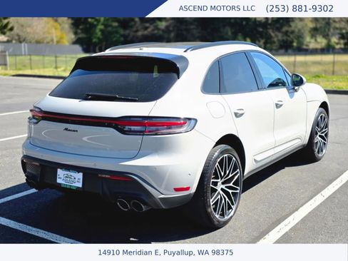 Used 2023 Porsche Macan w/ Premium Package Plus image 5