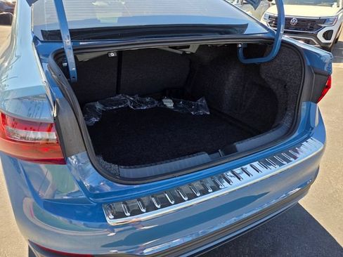 Certified 2026 Volkswagen Jetta SE FWD image 15