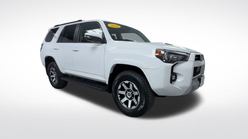 Certified 2024 Toyota 4Runner TRD Off-Road Premium w/ Moonroof Package AWD/4WD image 22