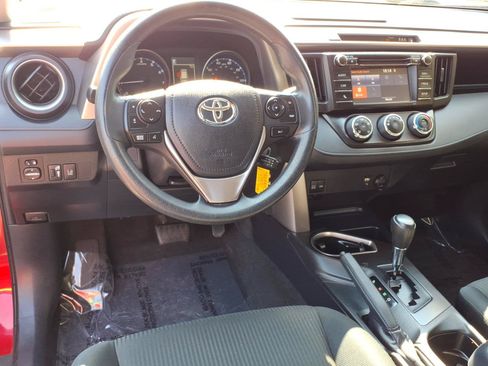 Used 2017 Toyota RAV4 LE w/ All Weather Liner Package AWD/4WD image 10