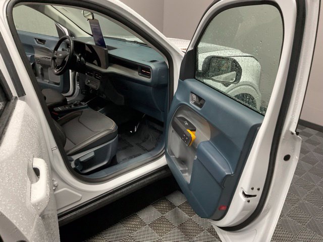 Used 2025 Ford Maverick Tremor AWD/4WD image 22