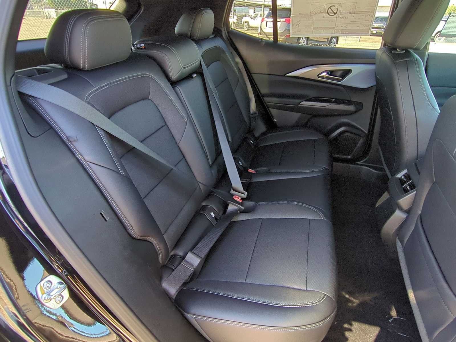 New 2026 Chevrolet Equinox EV LT AWD/4WD image 26