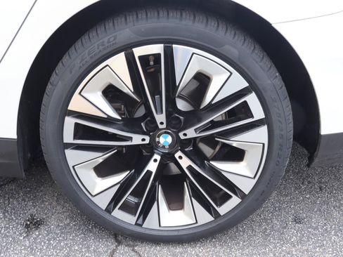 Used 2026 BMW 530i RWD image 40