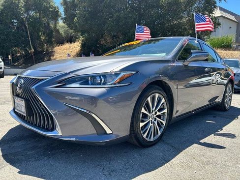 Used 2019 Lexus ES 300h w/ Premium Package FWD image 1