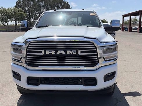 Used 2023 RAM 2500 Laramie AWD/4WD image 9
